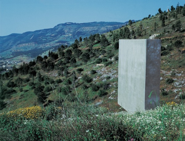 Mauro Staccioli, Tel Hai 1983, foto 1