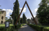 Portale, 2014, corten steel, 1067x830x55 cm, Ph. F. Caricchia Mauro Staccioli, Portale 2014, Terme di Caracalla, foto 4
